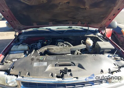 2004 Chevrolet Tahoe Ls z USA, uszkodzony, nr VIN 1GNEC13V74R239614